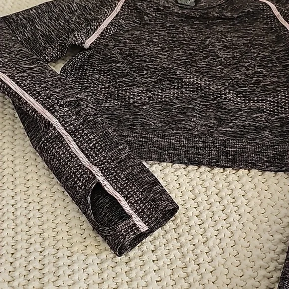 PINK Workout crop top - Picture 4 of 4